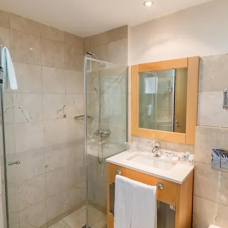 Livvo Hotel