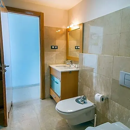 Livvo Hotel